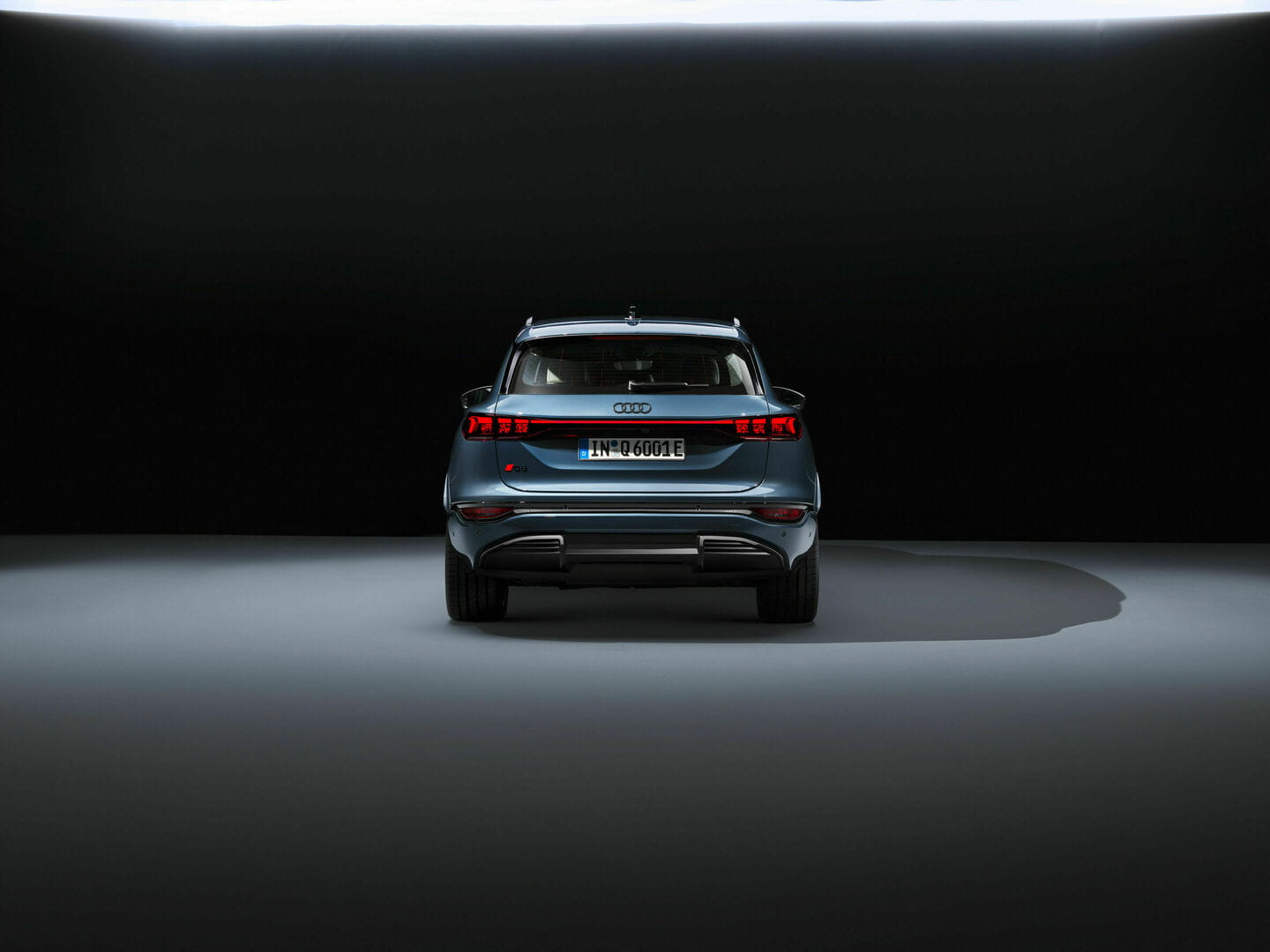 q6-etron-back