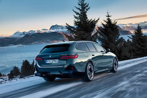 5series touring-back road Large