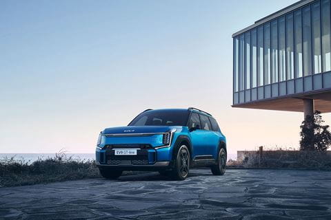 KIA EV9 - view front