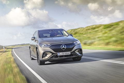 Paragraph-Mercedes-EQE-SUV-front