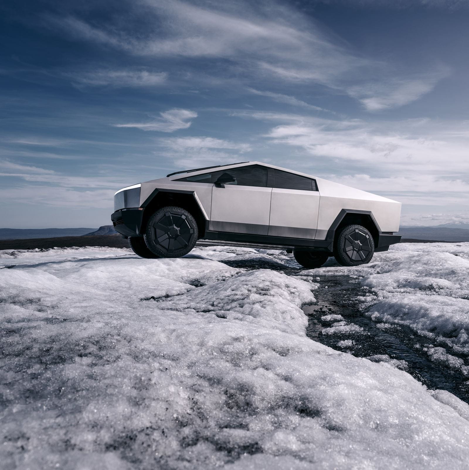 Cybertruck_off road