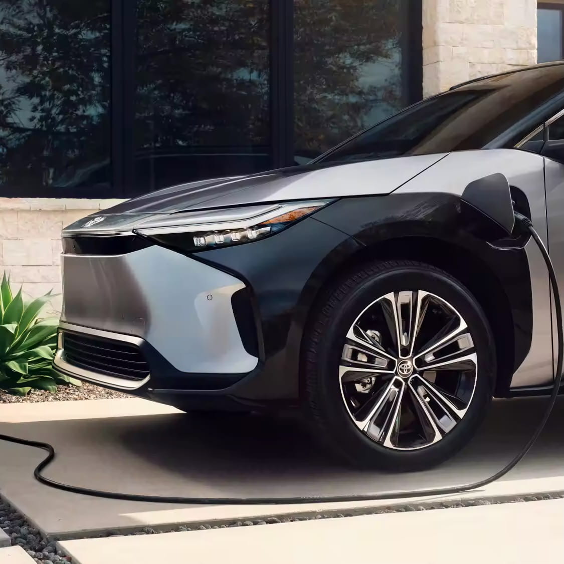 Toyota bZ4X Leasing Prices and Specifications | Ayvens Ireland ...