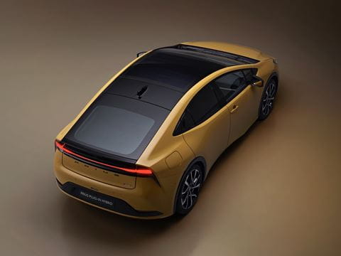 Paragraph-Toyota-Prius-backtop