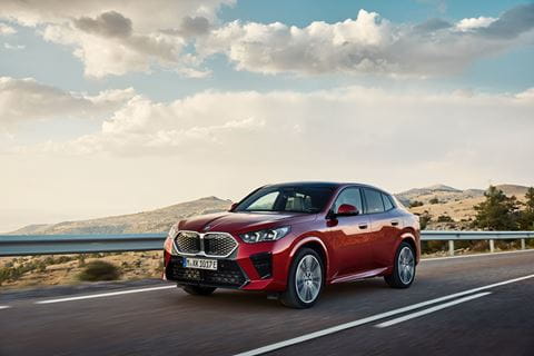 BMW_iX2_11