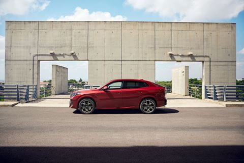 BMW_iX2_4