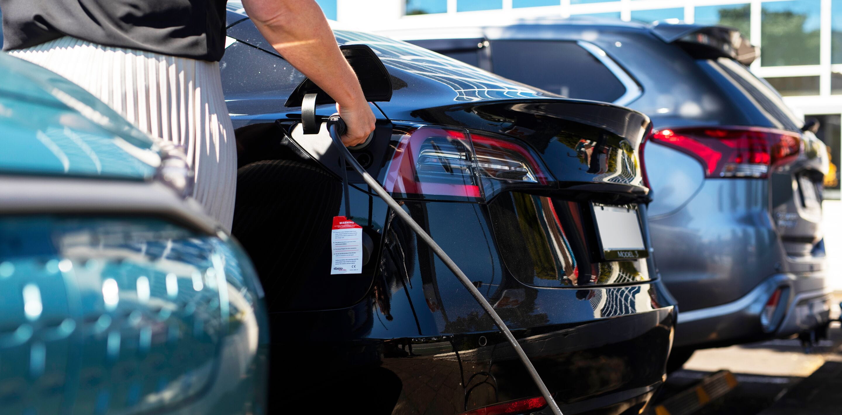 auta elektryczne ładowarka