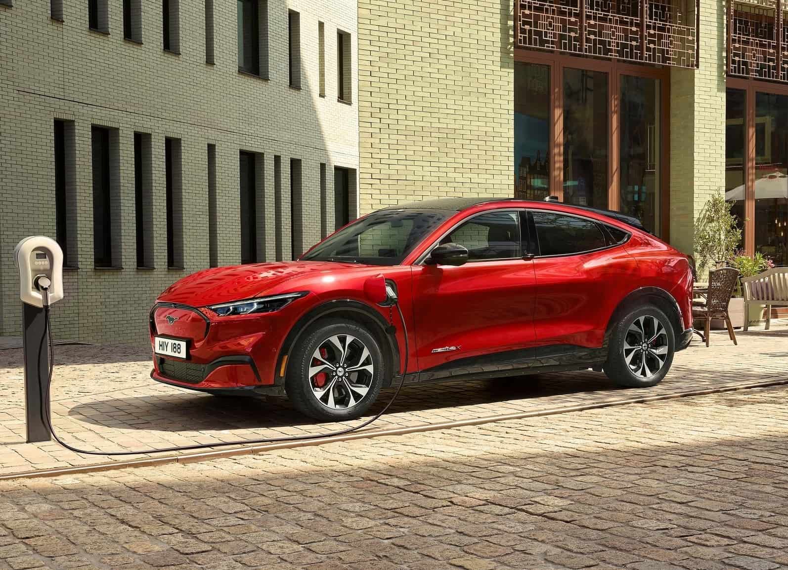 Ford-Mustang_Mach-E-2021-1600-05-min