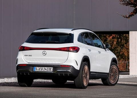 Mercedes-Benz EQA traseira